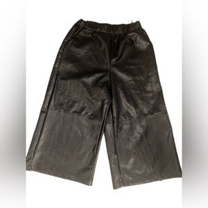 Vintage‎ Black Faux Leather Wide-Leg Cropped Pants with pockets Size S/M